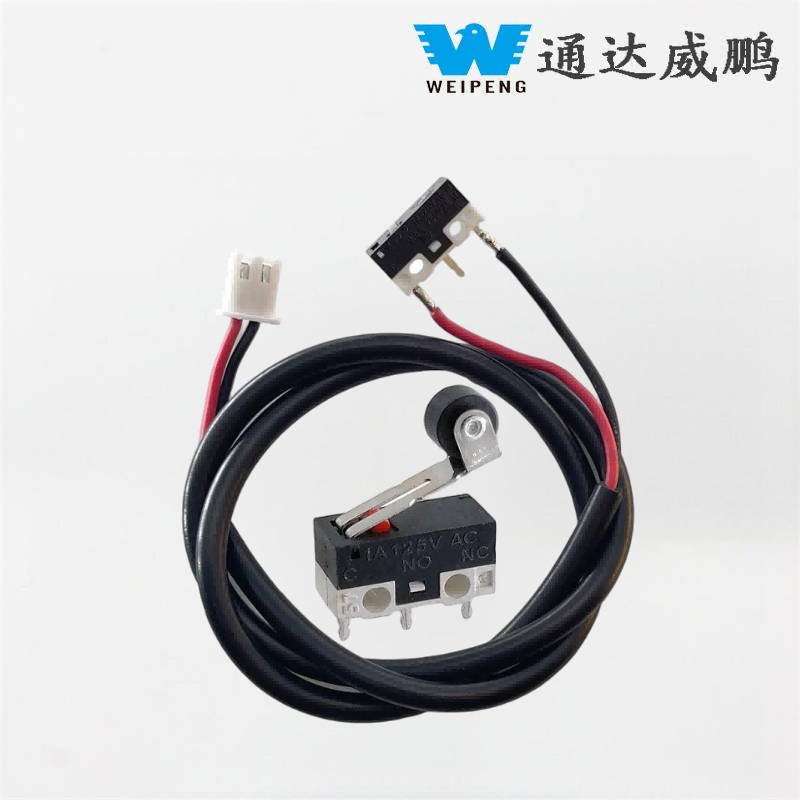 プレスフィットおよびはんだ付けタブを備えた耐久性のあるマイクロスイッチ